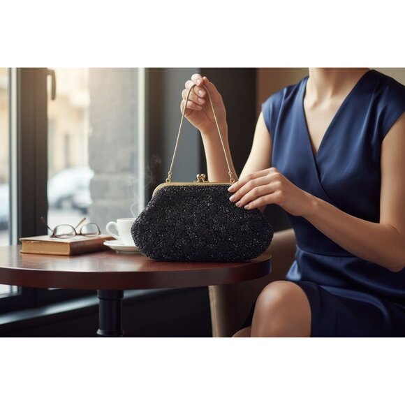 BEADED EVENING CLUTCH Black Sequins Rhinstone KISS CLOSURE Satin Lining VTG - Picture 1 of 10